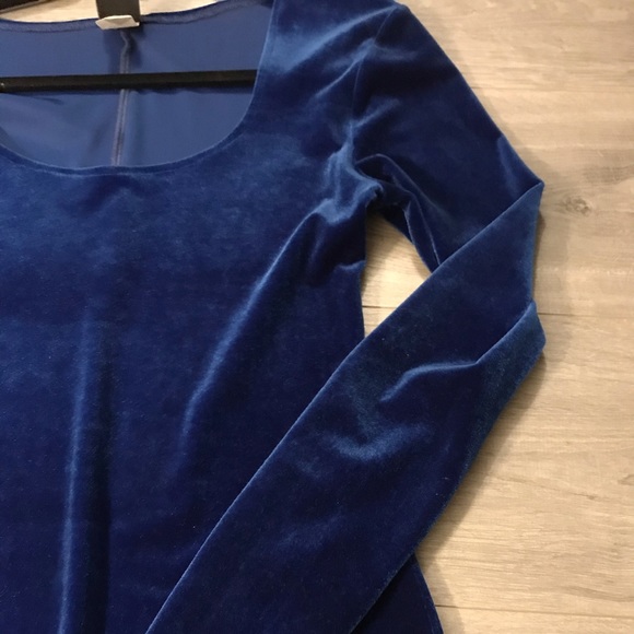 Vintage Blue Velvet Dress - Picture 2 of 4